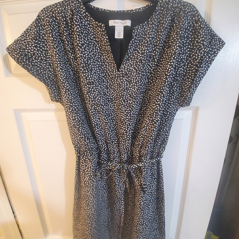White House Black Market size 2 NWOT